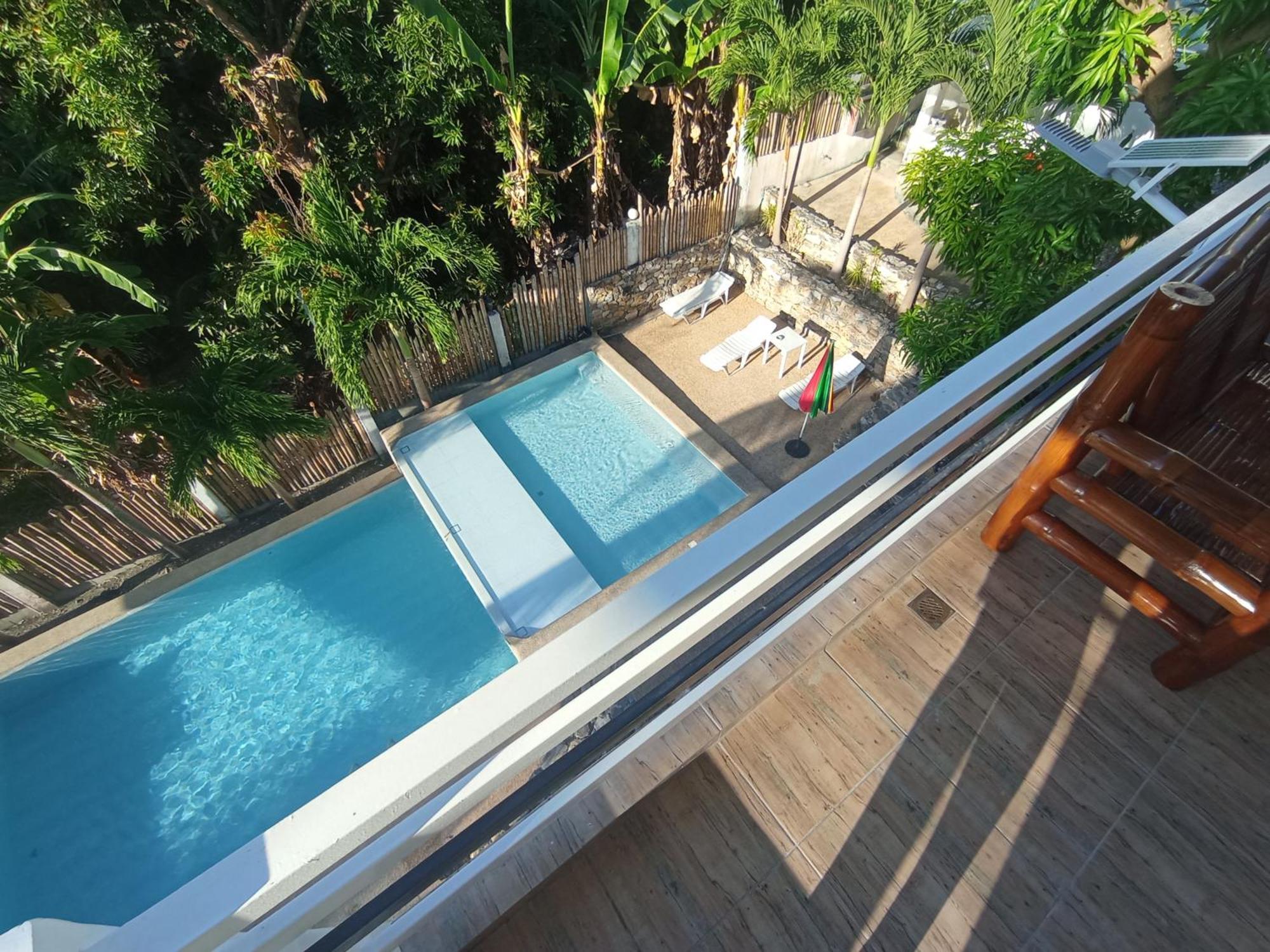 Jalyn'S Resort Sabang Puerto Galera Exterior foto
