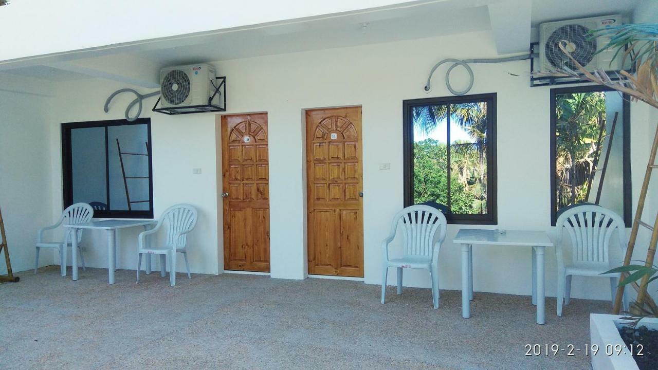 Jalyn'S Resort Sabang Puerto Galera Exterior foto