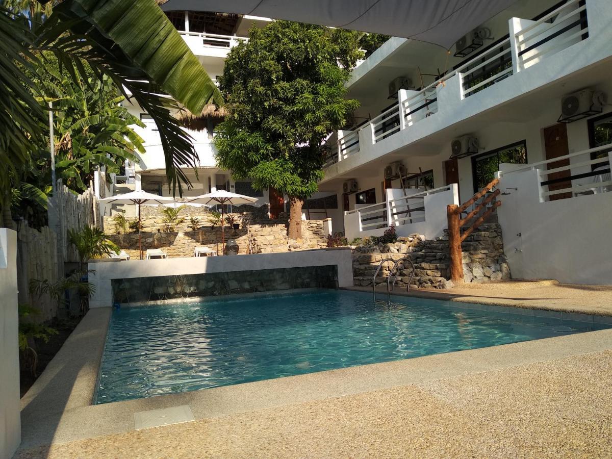 Jalyn'S Resort Sabang Puerto Galera Exterior foto